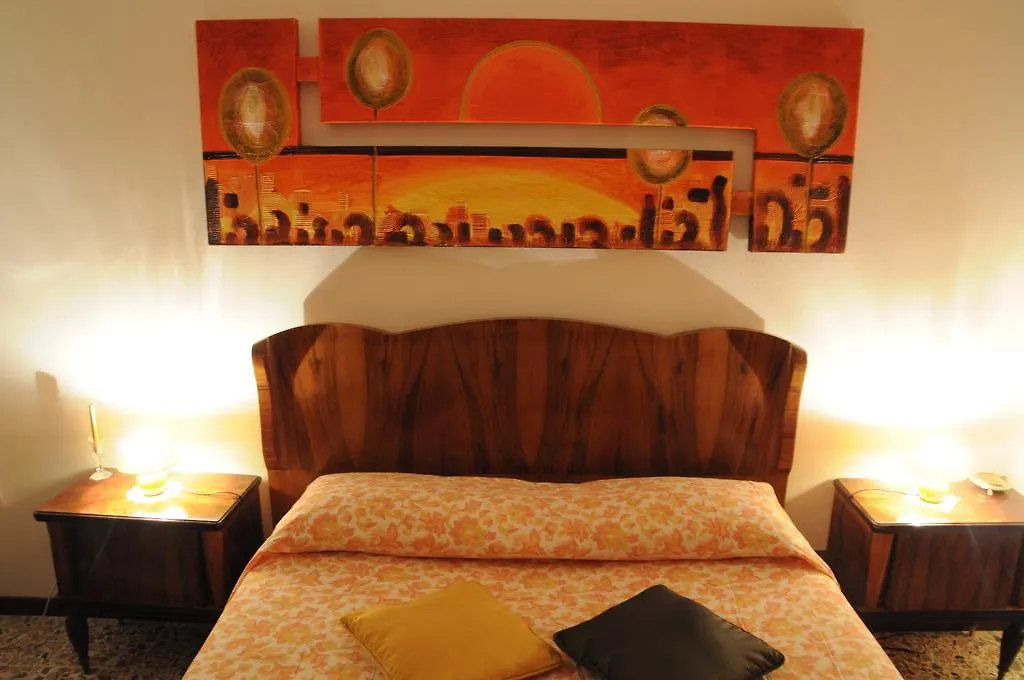 알게로 Casa Tarragona B&B 0*,